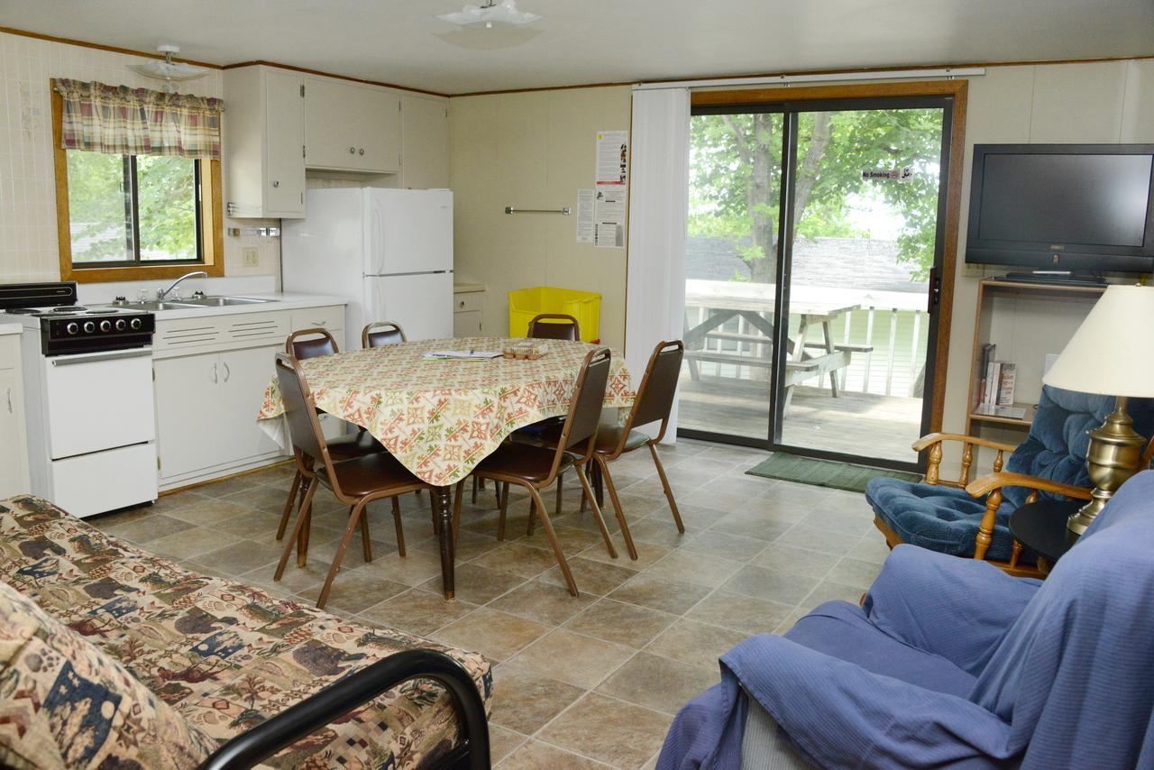 Richmond Riverside Resort מראה חיצוני תמונה
