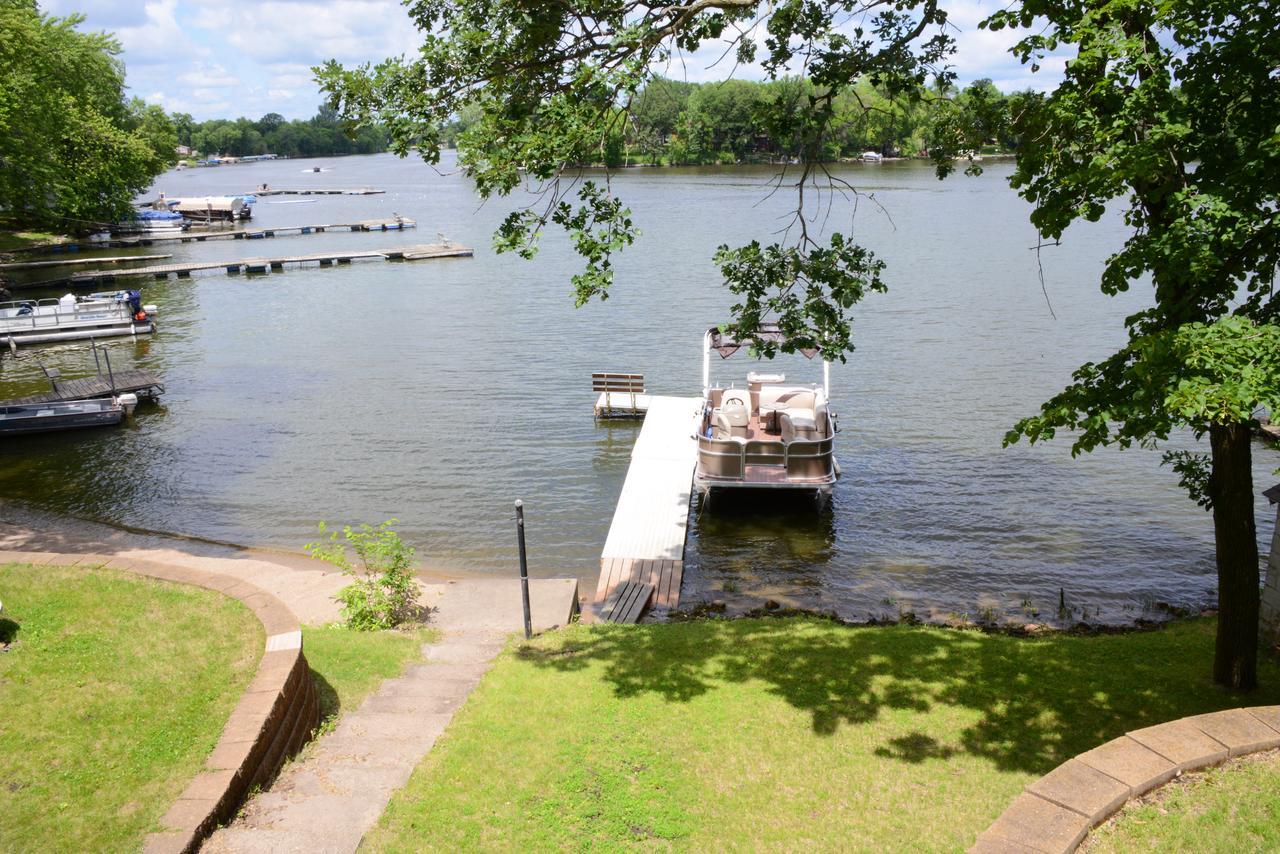Richmond Riverside Resort מראה חיצוני תמונה